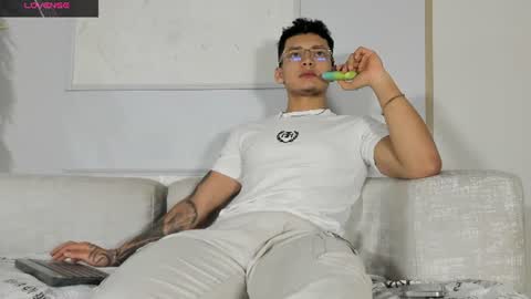 alan_salazar online show from 06-18-26, 05:39