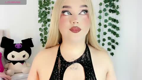 Snapshot of alana_muller_ chatting on 06-18-26, 04:57 Alana Muller online show from 06-18-26, 04:57