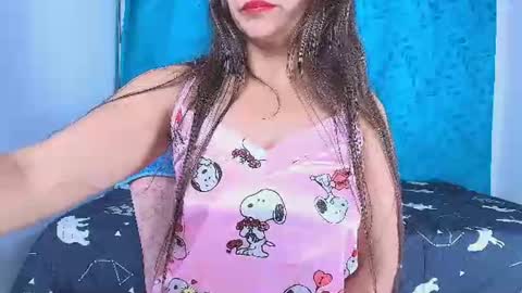 alana_pink95 online show from 06-19-26, 10:19