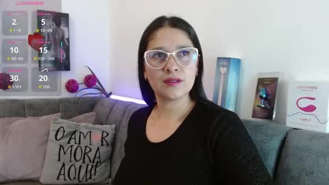 Snapshot of alana_steel_1 chatting on 04-21-26, 07:39 Alana online show from 04-21-26, 07:39