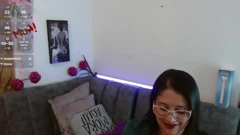 Snapshot of alana_steel_1 chatting on 04-22-26, 07:48 Alana online show from 04-22-26, 07:48
