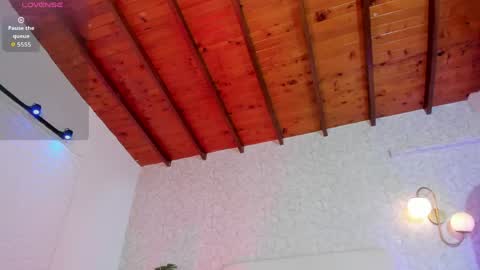 Snapshot of alannarouge chatting on 05-20-26, 11:27 alannarouge online show from 05-20-26, 11:27