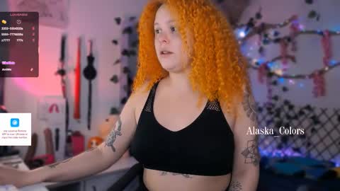 Snapshot of alaska_colors chatting on 11-17-25, 02:12 Caro online show from 11-17-25, 02:12