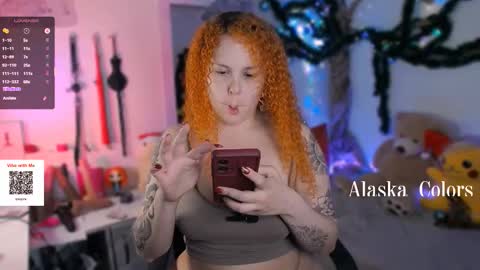 Snapshot of alaska_colors chatting on 12-14-25, 02:00 Caro online show from 12-14-25, 02:00