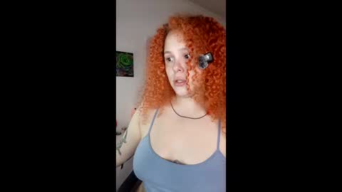 Snapshot of alaska_colors chatting on 03-15-26, 02:34 Caro online show from 03-15-26, 02:34