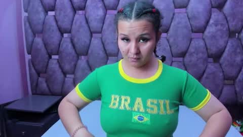 AlaSmith  online show from 11-12-25, 02:34