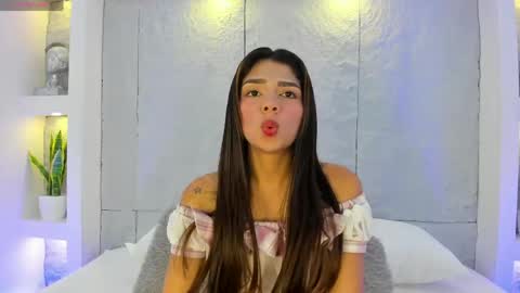 Alassia Hocthner online show from 04-11-26, 11:36