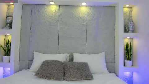 Alassia Hocthner online show from 04-14-26, 11:38