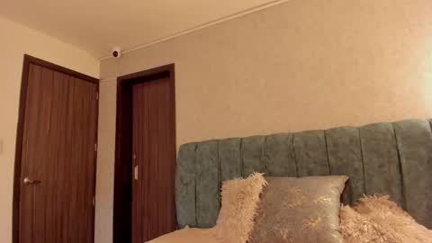 Aleera online show from 03-23-26, 08:24