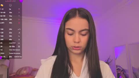 Alejandra online show from 07-14-26, 11:16