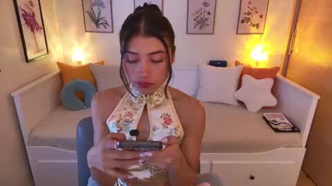Alejandhra online show from 07-11-26, 12:30