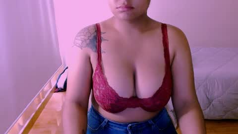 Snapshot of alejandra_conde chatting on 04-01-26, 05:54 Alejandra online show from 04-01-26, 05:54