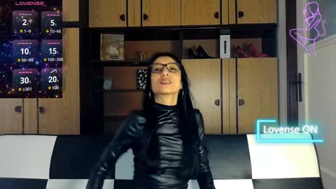 Alejandra online show from 02-08-25, 08:20