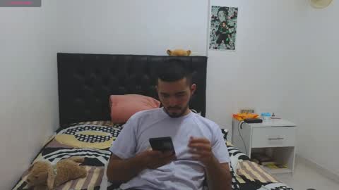 Snapshot of alejandroo_7 chatting on 04-28-26, 09:31 alejandroo_7 online show from 04-28-26, 09:31