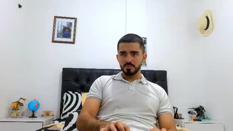 alejandroo_7 online show from 08-01-26, 06:18