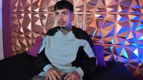 aleking13 online show from 10-05-25, 12:25