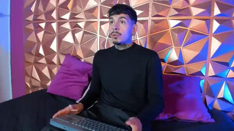 aleking13 online show from 10-06-25, 12:13