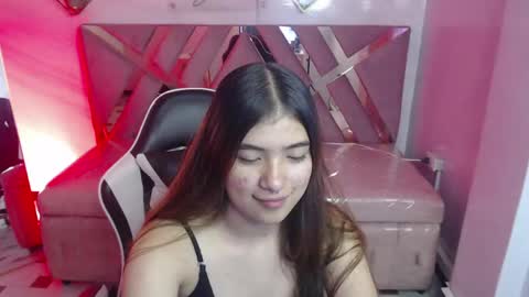 Snapshot of alesia_v chatting on 05-29-26, 03:26 Live 1000pm 600am COLOMBIAN HOUR online show from 05-29-26, 03:26