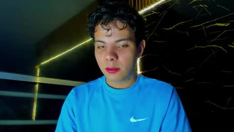 Snapshot of alessandro__777 chatting on 06-17-26, 03:42 Alessandro online show from 06-17-26, 03:42