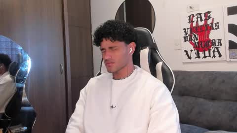 Alessandro Vanni online show from 02-25-26, 03:21