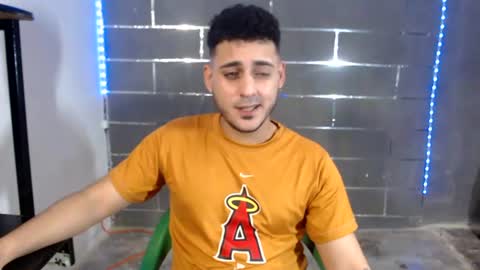Snapshot of alessandrobooy chatting on 07-12-26, 06:15 alessandro online show from 07-12-26, 06:15
