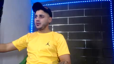 Snapshot of alessandrobooy chatting on 07-18-26, 07:45 alessandro online show from 07-18-26, 07:45