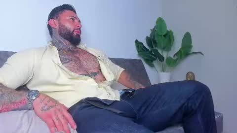 Snapshot of alessrose22 chatting on 06-23-26, 11:14 Aless Rose online show from 06-23-26, 11:14