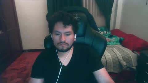 Snapshot of alevil_97 chatting on 03-16-26, 05:44 Alejo online show from 03-16-26, 05:44