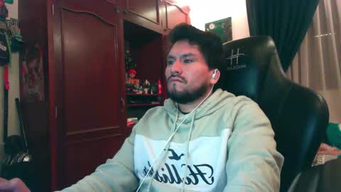 Snapshot of alevil_97 chatting on 03-23-26, 05:33 Alejo online show from 03-23-26, 05:33