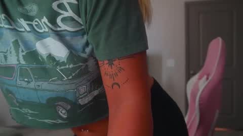 alex  online show from 03-07-25, 06:11