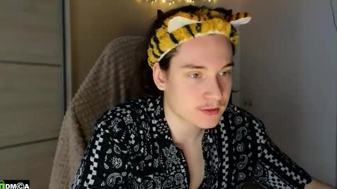 FAVORITE online show from 02-06-26, 10:18