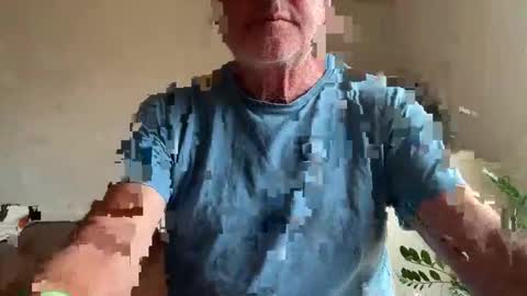 Alex online show from 05-11-26, 06:41