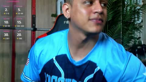 Alex Towers online show from 01-02-25, 02:22