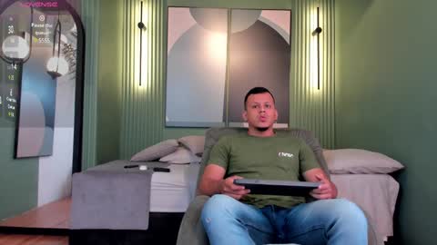 Alex Towers online show from 02-15-25, 07:06