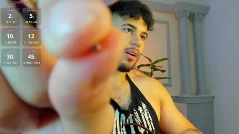 alex_wolf05 online show from 06-01-26, 04:09