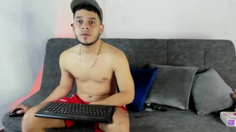 Alex Woll online show from 04-19-26, 09:17