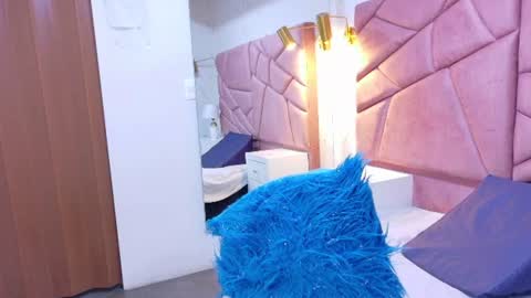 Alexandra online show from 06-18-26, 03:16