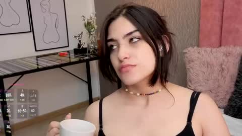 Alexa Thaylor online show from 05-31-26, 04:58
