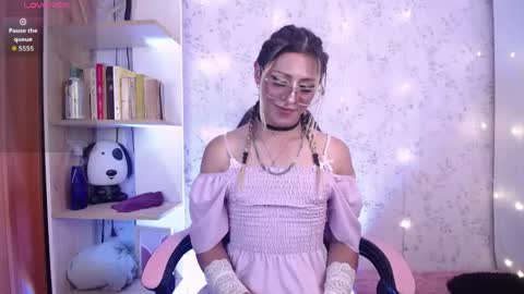 Snapshot of alexaavandercloude chatting on 06-05-26, 10:26 alexaavandercloude online show from 06-05-26, 10:26