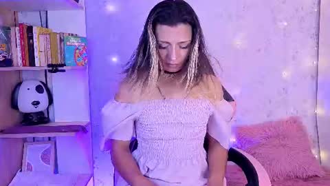 alexaavandercloude online show from 07-07-26, 07:40