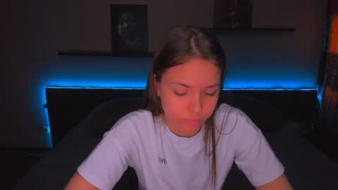 angel online show from 04-06-26, 04:46