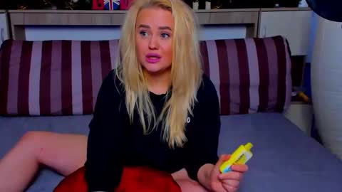 AlexaLaVibes online show from 02-21-26, 06:36