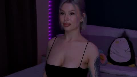 Alexa Mason online show from 05-18-26, 04:07