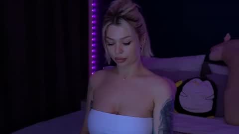 Snapshot of alexamason chatting on 07-07-26, 02:03 Alexa Mason online show from 07-07-26, 02:03