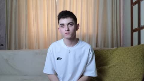 Snapshot of alexander_18_xxl chatting on 04-07-26, 08:04 Alexander online show from 04-07-26, 08:04