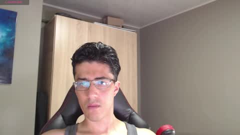 Snapshot of alexander_dimitri chatting on 05-17-26, 12:30 Benji Alex online show from 05-17-26, 12:30