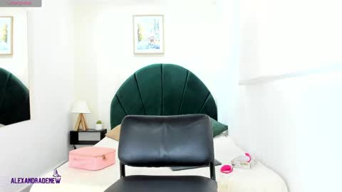     online show from 04-05-26, 12:02