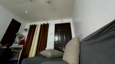 adrianagreyson online show from 11-21-25, 04:16