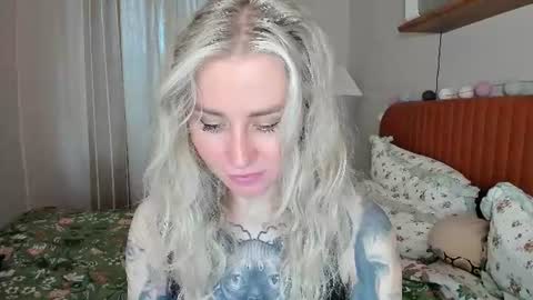 Snapshot of alexarush chatting on 06-17-26, 06:31 alexarush online show from 06-17-26, 06:31