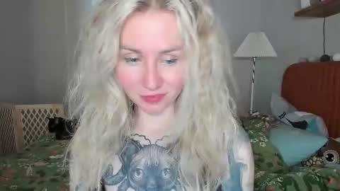 Snapshot of alexarush chatting on 08-08-26, 05:59 alexarush online show from 08-08-26, 05:59